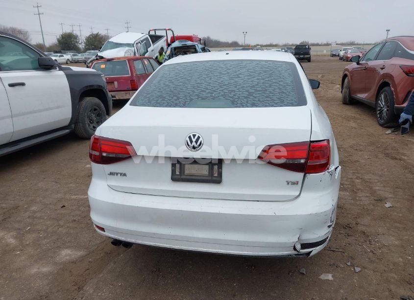 Photo 16 of 2016 Volkswagen Jetta 1.4T S (VIN 3VW267AJ7GM373743)