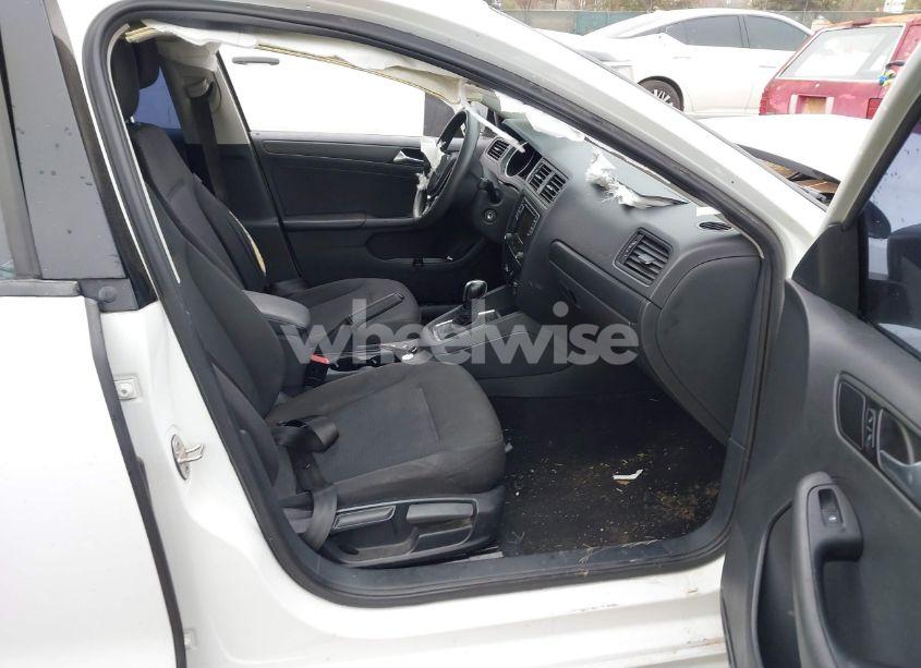 Photo 5 of 2016 Volkswagen Jetta 1.4T S (VIN 3VW267AJ7GM373743)