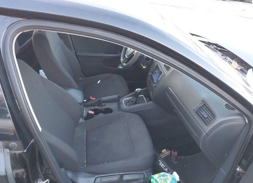 Photo 5 of 2016 Volkswagen Jetta 1.4T S (VIN 3VW267AJ7GM388856)