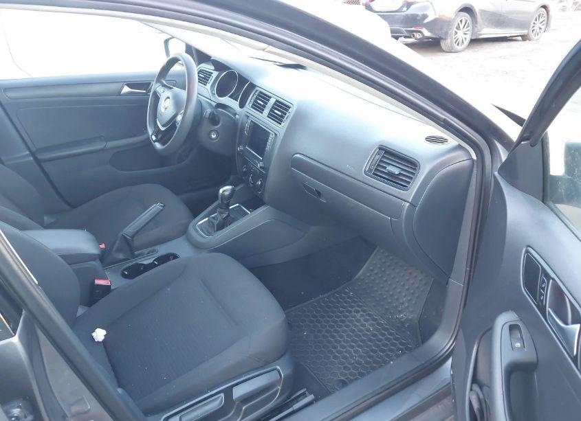 Photo 5 of 2016 Volkswagen Jetta 1.4T S (VIN 3VW267AJ8GM329850)