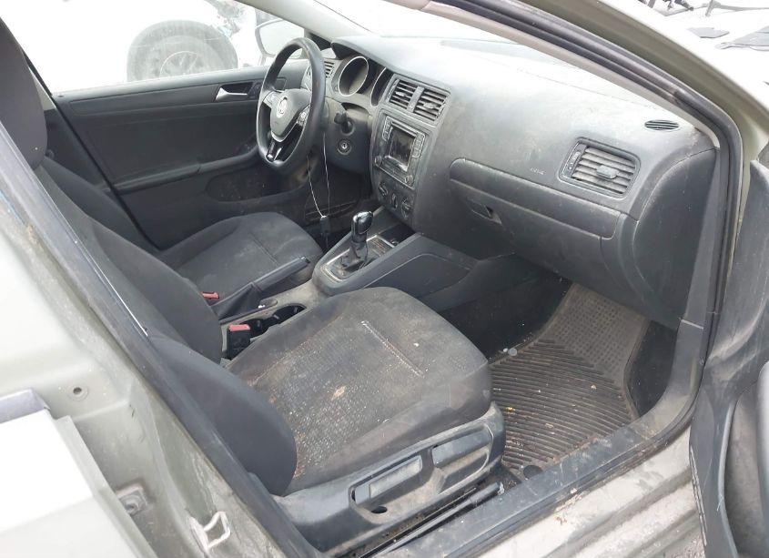 Photo 5 of 2016 Volkswagen Jetta 1.4T S (VIN 3VW267AJ9GM249134)