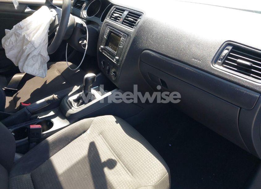 Photo 5 of 2016 Volkswagen Jetta 1.4T S (VIN 3VW267AJ9GM263812)