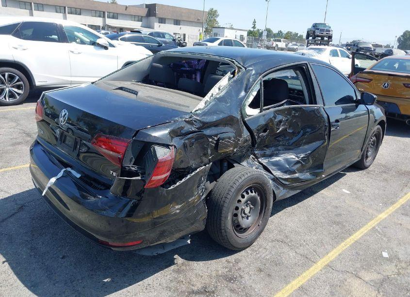 Photo 4 of 2016 Volkswagen Jetta 1.4T S (VIN 3VW267AJ9GM279847)