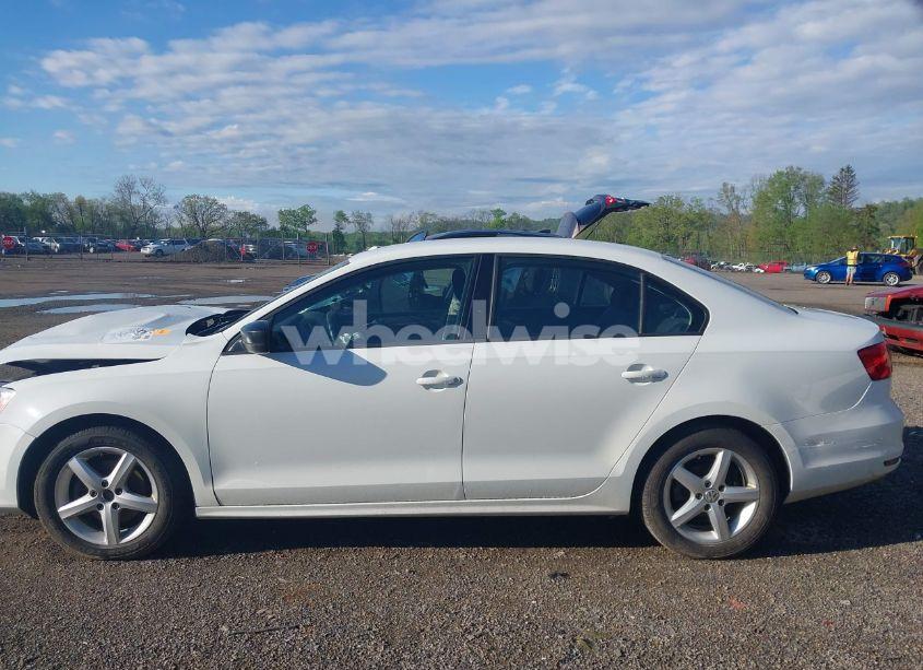 Photo 15 of 2016 Volkswagen Jetta 1.4T S (VIN 3VW267AJ9GM338895)