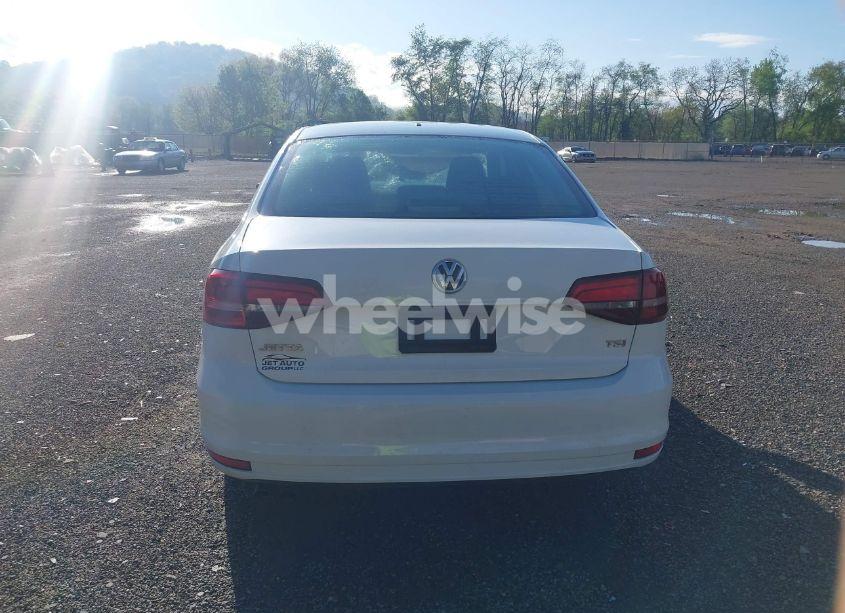 Photo 17 of 2016 Volkswagen Jetta 1.4T S (VIN 3VW267AJ9GM338895)