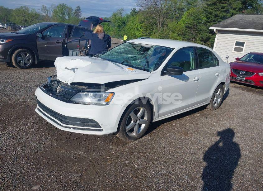 Photo 2 of 2016 Volkswagen Jetta 1.4T S (VIN 3VW267AJ9GM338895)