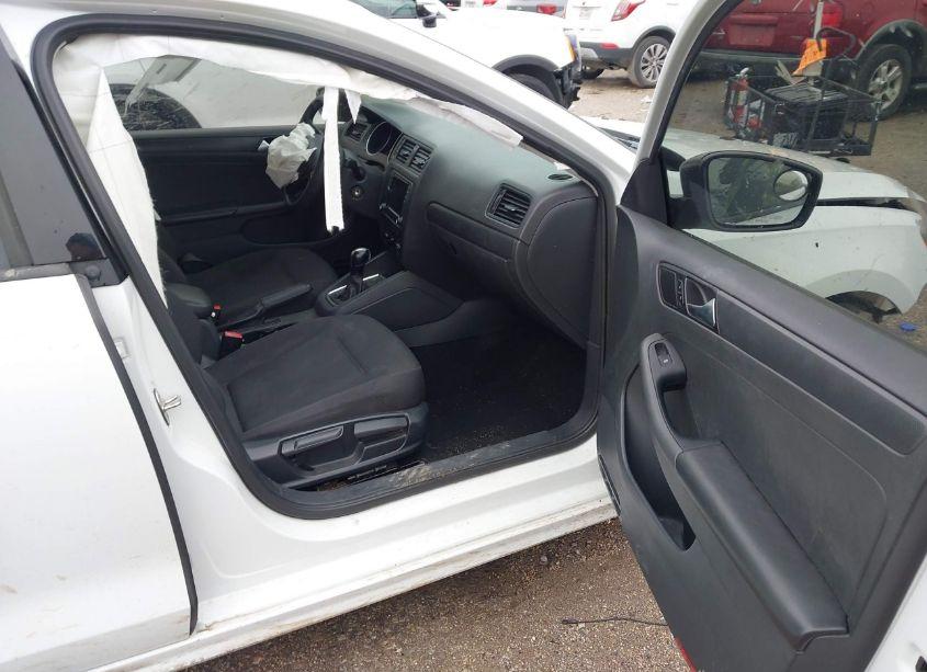 Photo 5 of 2016 Volkswagen Jetta 1.4T S (VIN 3VW267AJXGM256075)