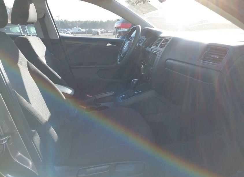 Photo 5 of 2016 Volkswagen Jetta 1.4T S (VIN 3VW267AJXGM401695)