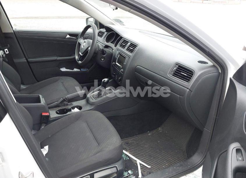 Photo 5 of 2016 Volkswagen Jetta 1.4T S (VIN 3VW267AJXGM409442)