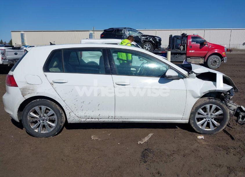 Photo 13 of 2015 Volkswagen Golf TDI S 4-DOOR (VIN 3VW2A7AU0FM053543)