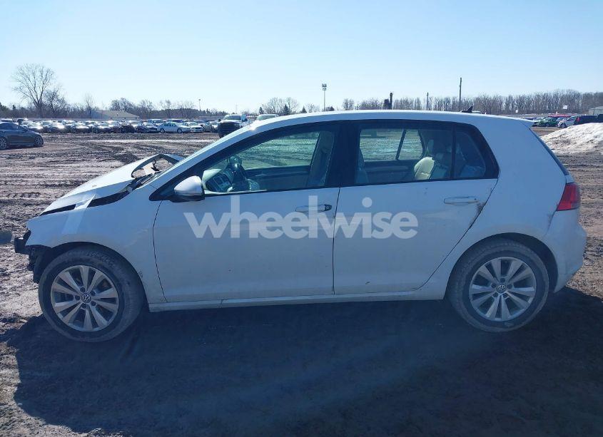 Photo 14 of 2015 Volkswagen Golf TDI S 4-DOOR (VIN 3VW2A7AU0FM053543)