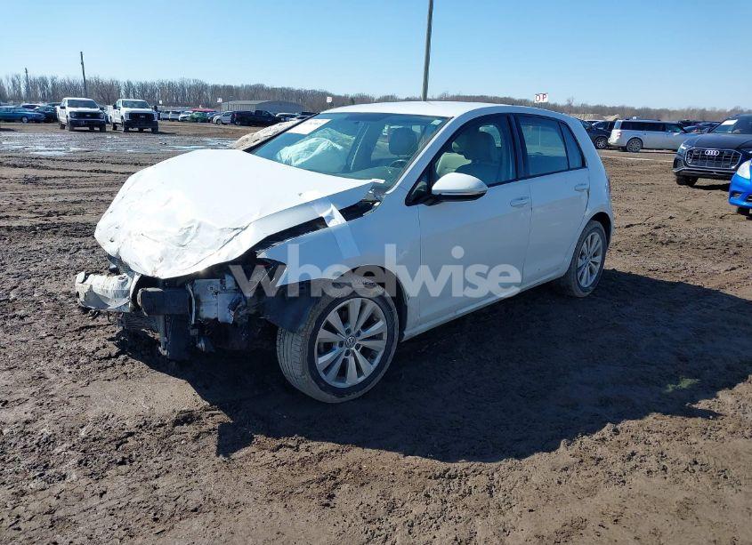 Photo 2 of 2015 Volkswagen Golf TDI S 4-DOOR (VIN 3VW2A7AU0FM053543)