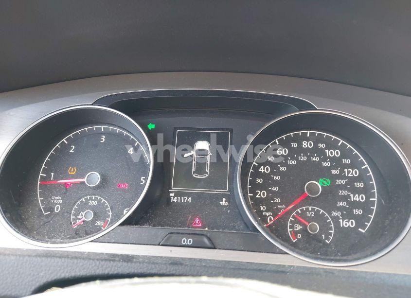 Photo 7 of 2015 Volkswagen Golf TDI S 4-DOOR (VIN 3VW2A7AU1FM026545)