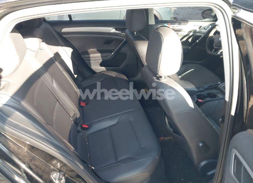 Photo 8 of 2015 Volkswagen Golf TDI S 4-DOOR (VIN 3VW2A7AU1FM026545)