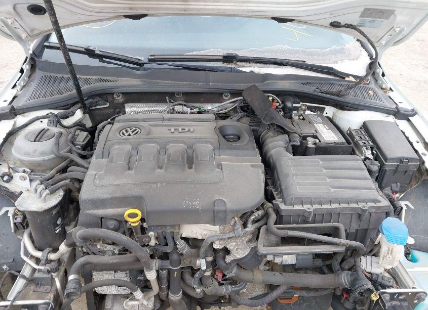 Photo 10 of 2015 Volkswagen Golf TDI SEL 4-DOOR (VIN 3VW2A7AU3FM045503)