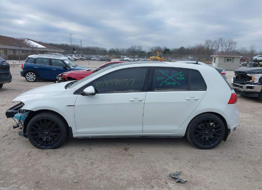 Photo 14 of 2015 Volkswagen Golf TDI SEL 4-DOOR (VIN 3VW2A7AU3FM045503)