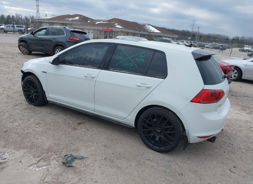 Photo 3 of 2015 Volkswagen Golf TDI SEL 4-DOOR (VIN 3VW2A7AU3FM045503)