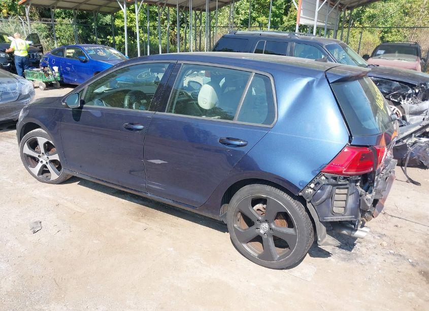 Photo 3 of 2015 Volkswagen Golf TDI S 4-DOOR (VIN 3VW2A7AU4FM041802)