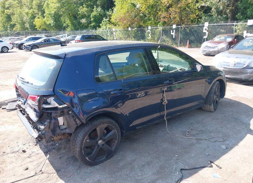 Photo 4 of 2015 Volkswagen Golf TDI S 4-DOOR (VIN 3VW2A7AU4FM041802)