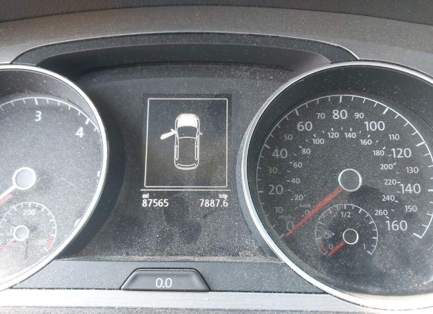 Photo 7 of 2015 Volkswagen Golf TDI S 4-DOOR (VIN 3VW2A7AU4FM041802)