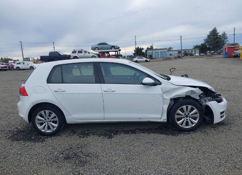 Photo 13 of 2015 Volkswagen Golf TDI S 4-DOOR (VIN 3VW2A7AU4FM051780)
