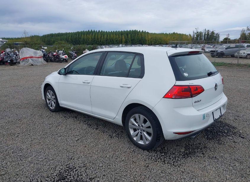 Photo 3 of 2015 Volkswagen Golf TDI S 4-DOOR (VIN 3VW2A7AU4FM051780)