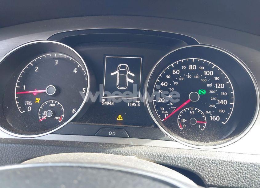 Photo 7 of 2015 Volkswagen Golf TDI S 4-DOOR (VIN 3VW2A7AU8FM061597)