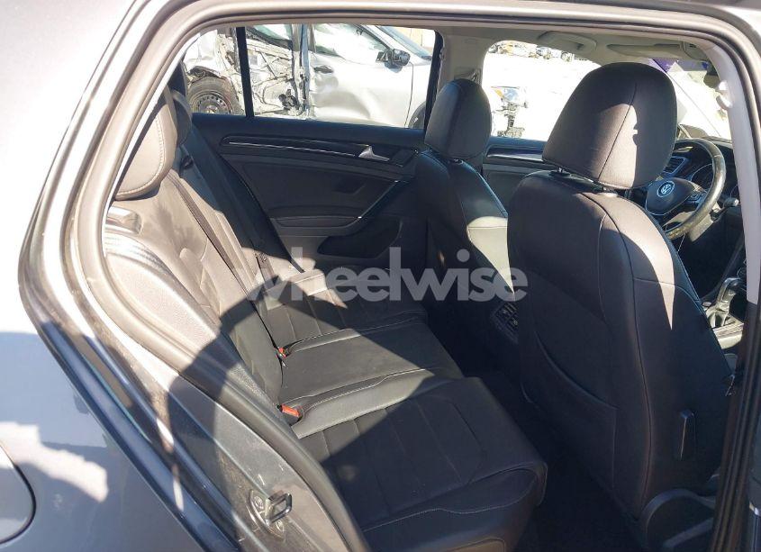 Photo 8 of 2015 Volkswagen Golf TDI SEL 4-DOOR (VIN 3VW2A7AU9FM025241)