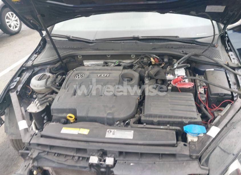 Photo 10 of 2015 Volkswagen Golf TDI S 4-DOOR (VIN 3VW2A7AU9FM041245)