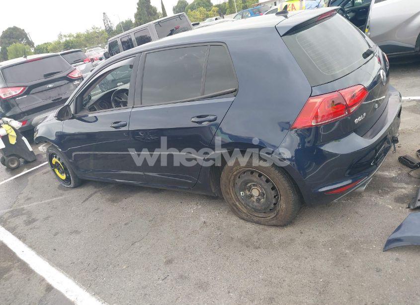 Photo 15 of 2015 Volkswagen Golf TDI S 4-DOOR (VIN 3VW2A7AU9FM041245)