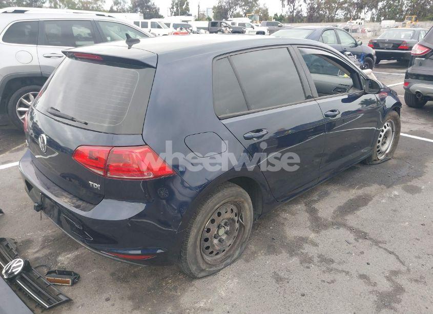 Photo 4 of 2015 Volkswagen Golf TDI S 4-DOOR (VIN 3VW2A7AU9FM041245)