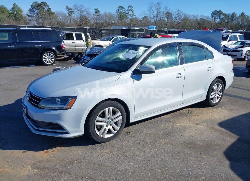 Photo 2 of 2017 Volkswagen Jetta 1.4T S (VIN 3VW2B7AJ0HM240402)