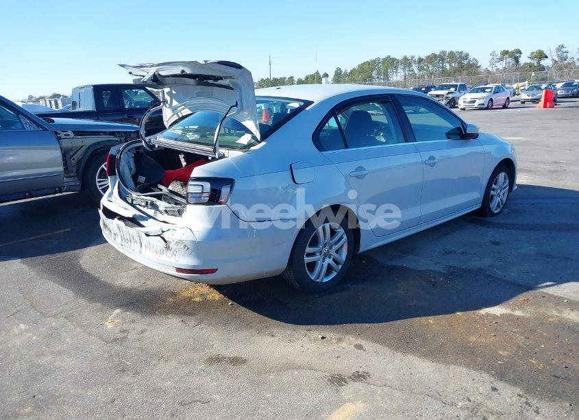 Photo 4 of 2017 Volkswagen Jetta 1.4T S (VIN 3VW2B7AJ0HM240402)