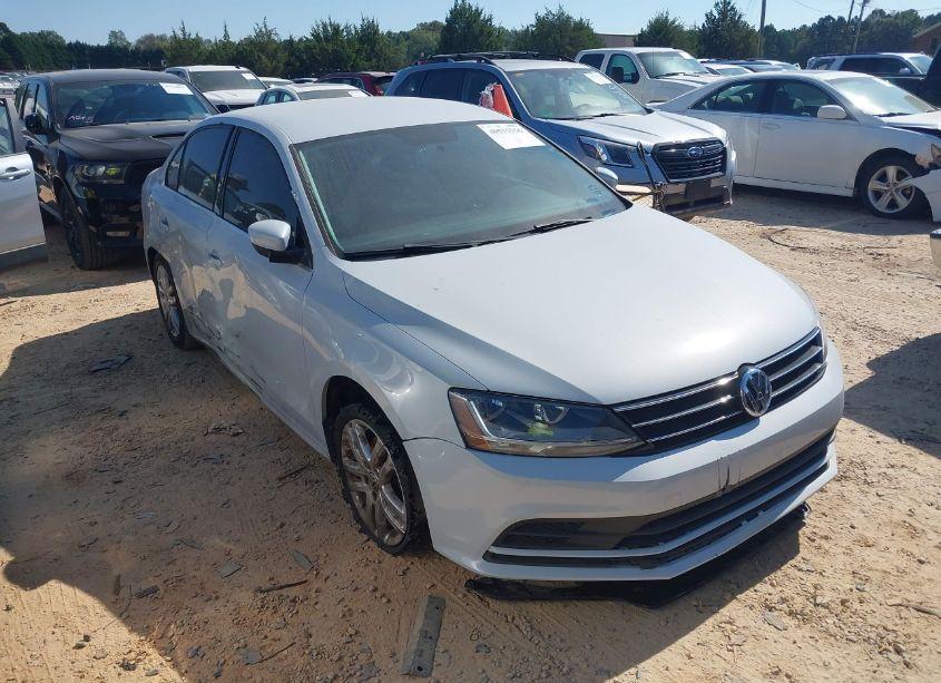 2017 Volkswagen Jetta 1.4T S (VIN 3VW2B7AJ0HM249214) main photo