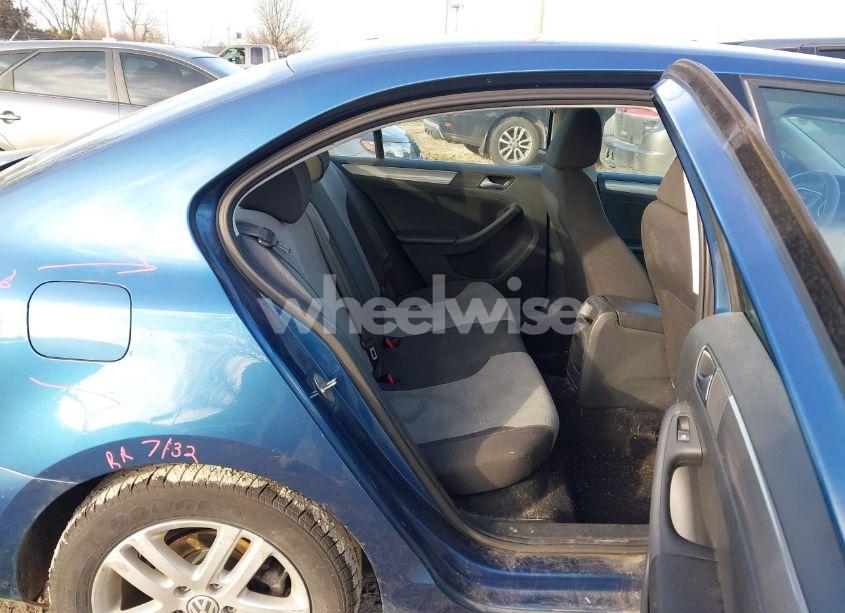 Photo 8 of 2017 Volkswagen Jetta 1.4T S (VIN 3VW2B7AJ0HM327216)