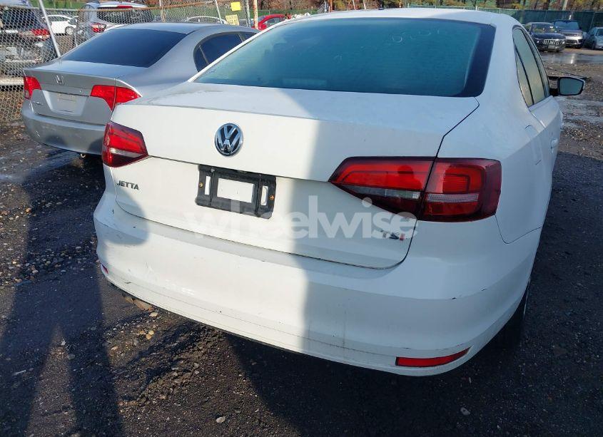 Photo 15 of 2017 Volkswagen Jetta 1.4T S (VIN 3VW2B7AJ0HM349068)