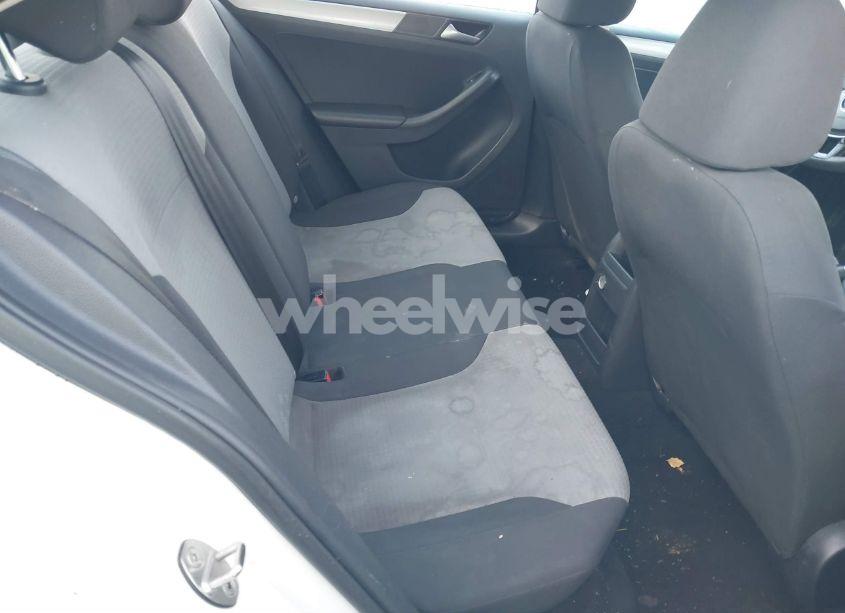 Photo 8 of 2017 Volkswagen Jetta 1.4T S (VIN 3VW2B7AJ0HM349068)