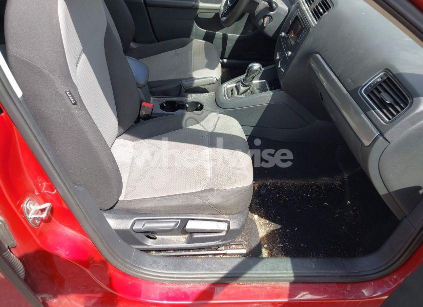 Photo 5 of 2017 Volkswagen Jetta 1.4T S (VIN 3VW2B7AJ0HM389750)