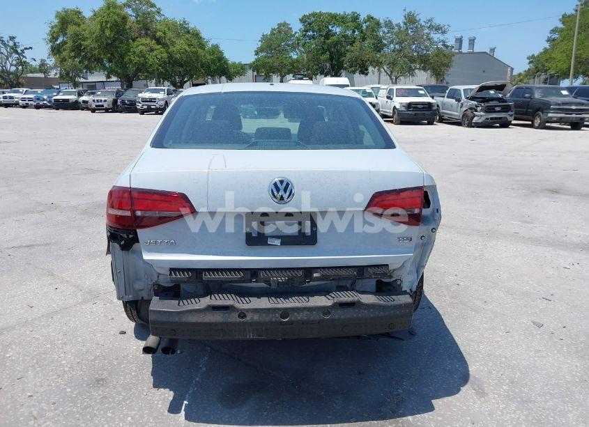 Photo 16 of 2017 Volkswagen Jetta 1.4T S (VIN 3VW2B7AJ0HM405249)