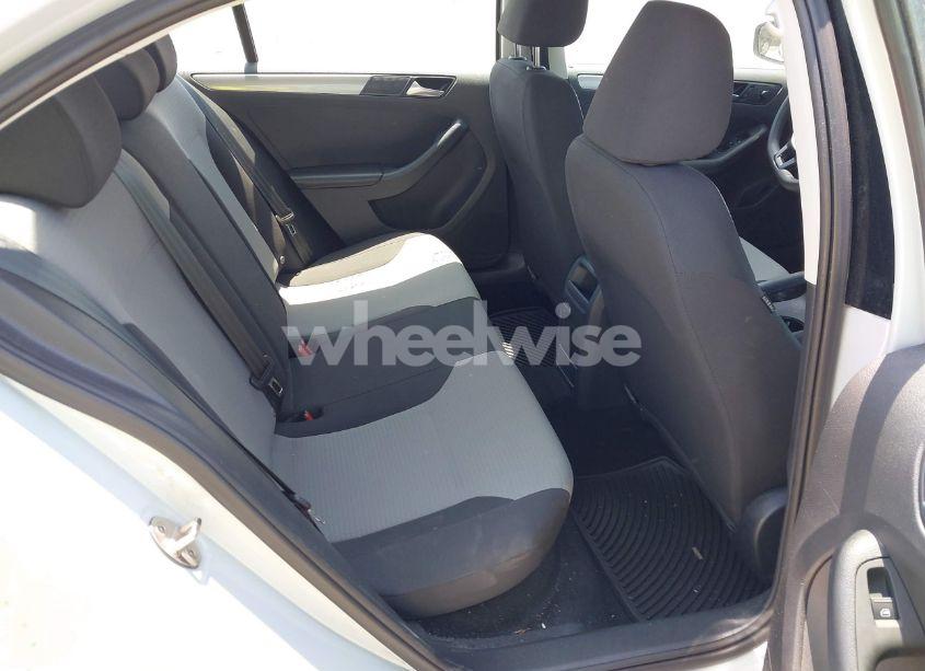 Photo 8 of 2017 Volkswagen Jetta 1.4T S (VIN 3VW2B7AJ0HM405249)