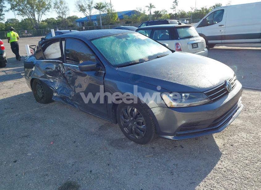 2017 Volkswagen Jetta 1.4T S (VIN 3VW2B7AJ0HM405915) main photo