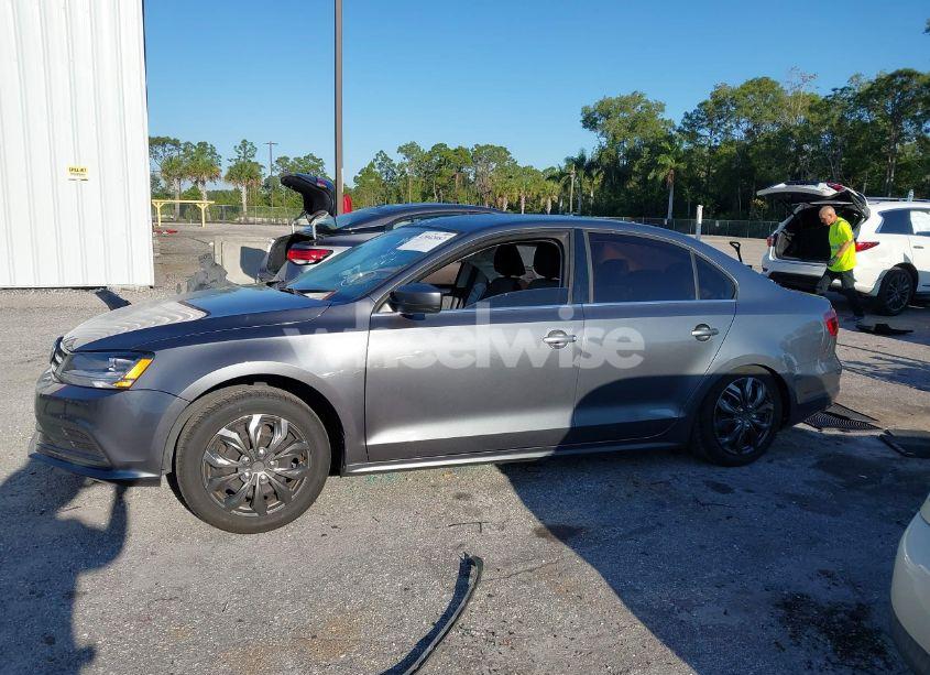 Photo 14 of 2017 Volkswagen Jetta 1.4T S (VIN 3VW2B7AJ0HM405915)