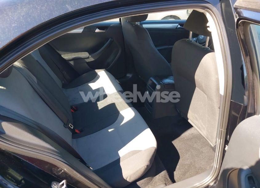 Photo 8 of 2017 Volkswagen Jetta 1.4T S (VIN 3VW2B7AJ0HM412797)