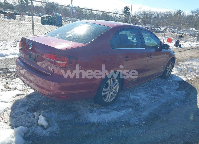 Photo 4 of 2017 Volkswagen Jetta 1.4T S (VIN 3VW2B7AJ1HM256401)