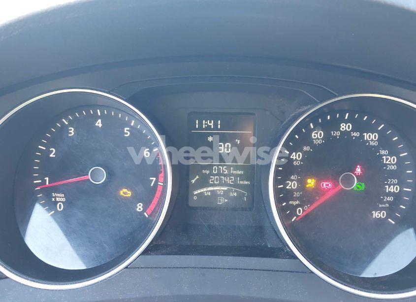 Photo 7 of 2017 Volkswagen Jetta 1.4T S (VIN 3VW2B7AJ1HM256401)