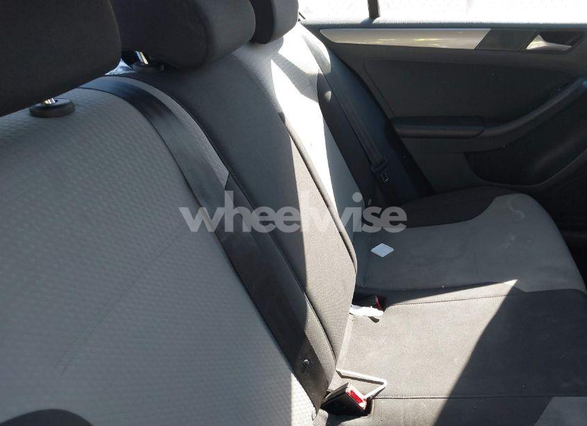 Photo 8 of 2017 Volkswagen Jetta 1.4T S (VIN 3VW2B7AJ1HM256401)