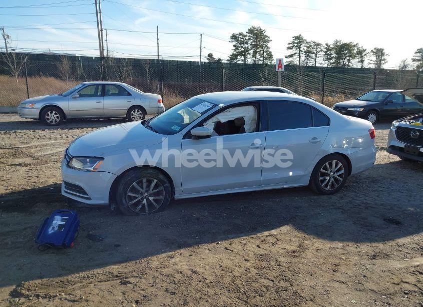 Photo 14 of 2017 Volkswagen Jetta 1.4T S (VIN 3VW2B7AJ1HM259380)
