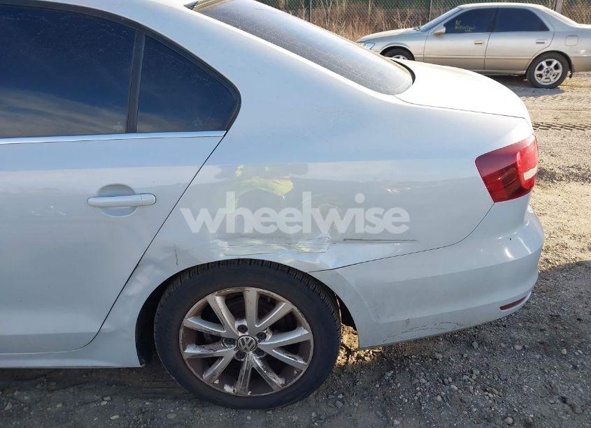 Photo 6 of 2017 Volkswagen Jetta 1.4T S (VIN 3VW2B7AJ1HM259380)