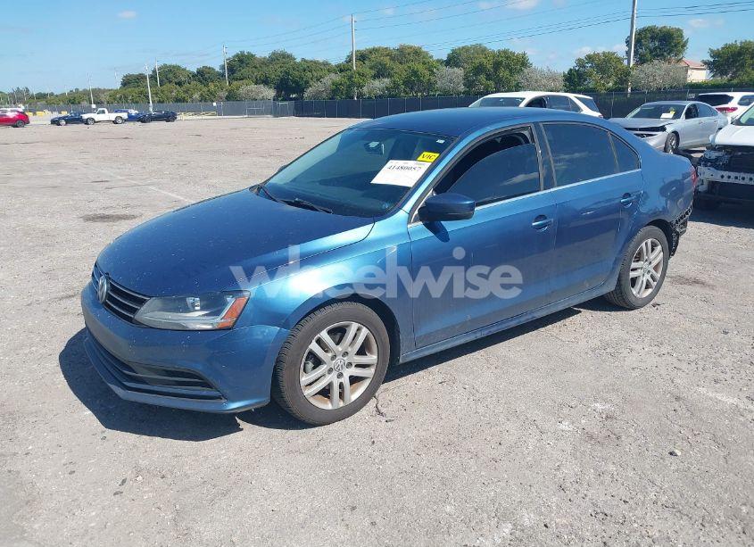 Photo 2 of 2017 Volkswagen Jetta 1.4T S (VIN 3VW2B7AJ1HM274820)