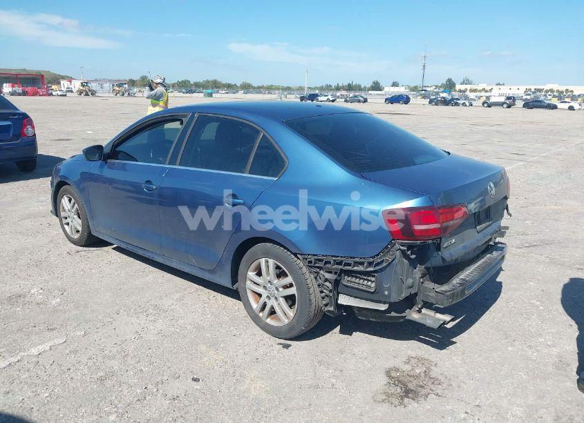 Photo 3 of 2017 Volkswagen Jetta 1.4T S (VIN 3VW2B7AJ1HM274820)